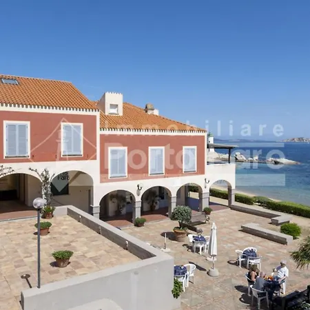 Villa 12 Centro - Trilocale Vista Mare Sul Faro Di Porto Faro Palau