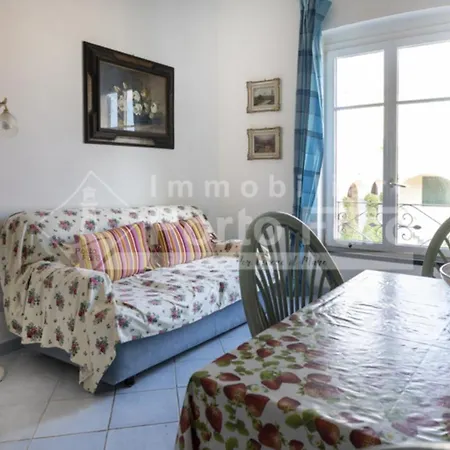 12 Centro - Trilocale Vista Mare Sul Faro Di Porto Faro *