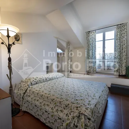 Villa 12 Centro - Trilocale Vista Mare Sul Faro Di Porto Faro *