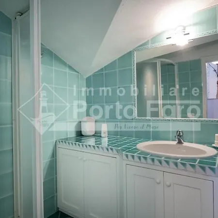 Villa 12 Centro - Trilocale Vista Mare Sul Faro Di Porto Faro *