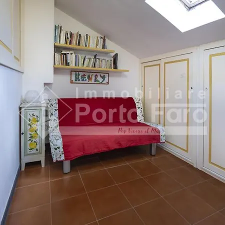 Villa 12 Centro - Trilocale Vista Mare Sul Faro Di Porto Faro