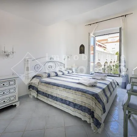 12 Centro - Trilocale Vista Mare Sul Faro Di Porto Faro *